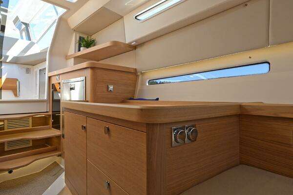 Nimbus W11 Yacht For Sale