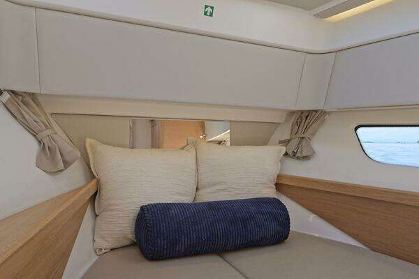 Nimbus W11 Yacht For Sale