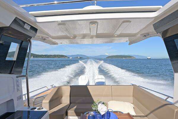 Nimbus W11 Yacht For Sale