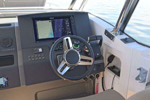 Nimbus W11 Yacht For Sale