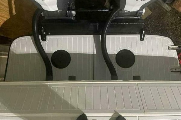 30ft Wellcraft Yacht For Sale
