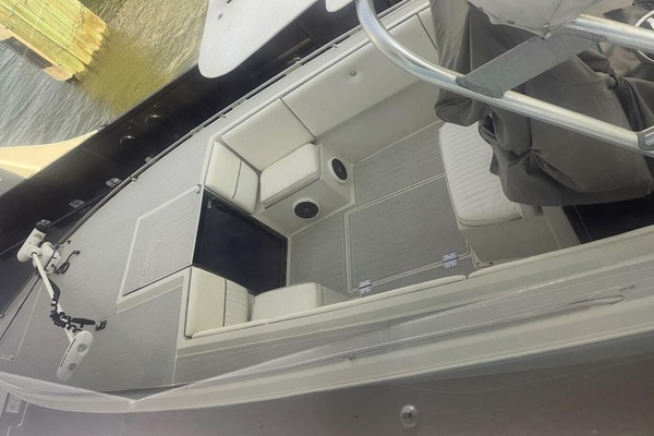 30ft Wellcraft Yacht For Sale