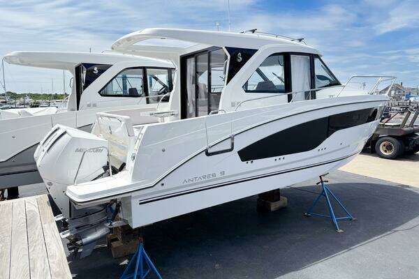 In Stock 27ft Beneteau Yacht For Sale