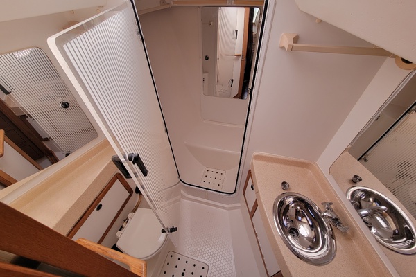 Prairie Wind 42ft Catalina Yacht For Sale