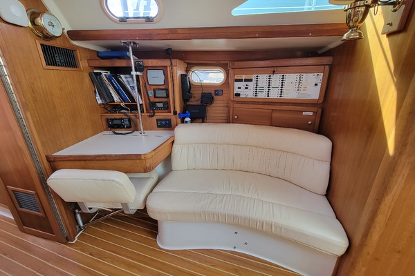 Prairie Wind 42ft Catalina Yacht For Sale