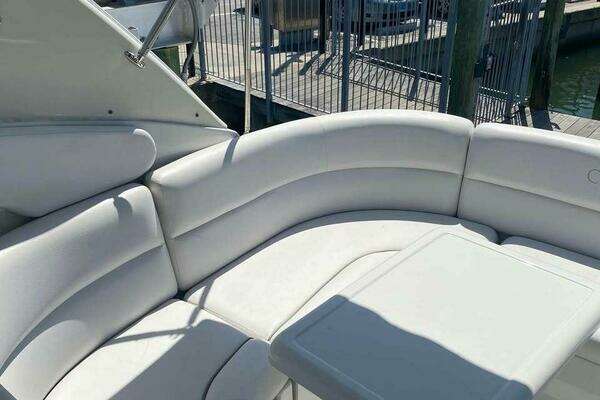 Photo of the 2006 Crownline 340 CR