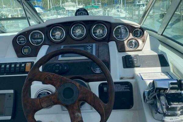 Crownline 340 CR Yacht For Sale