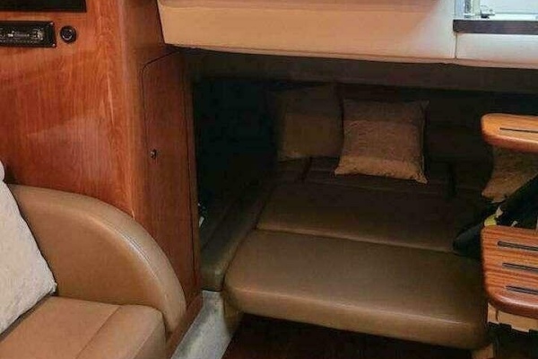 35ft Crownline Yacht For Sale