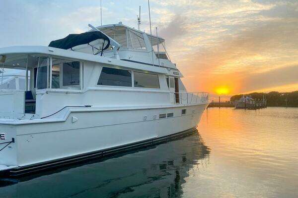 Hatteras 62 Cockpit Motor Yacht Yacht For Sale