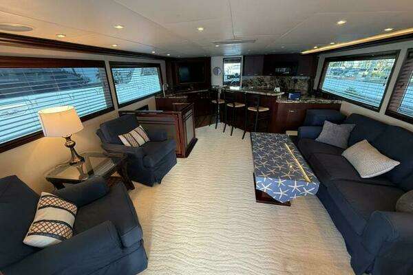 Hatteras 62 Cockpit Motor Yacht Yacht For Sale