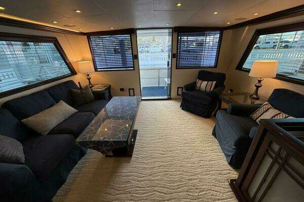 Hatteras 62 Cockpit Motor Yacht Yacht For Sale