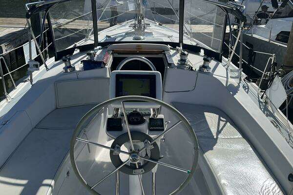 Hunter 356 Yacht For Sale