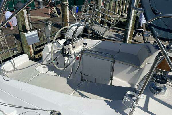 Hunter 356 Yacht For Sale