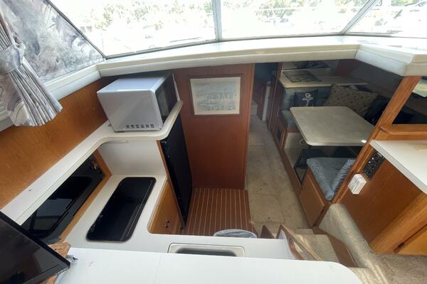 NO NAME 37ft Silverton Yacht For Sale
