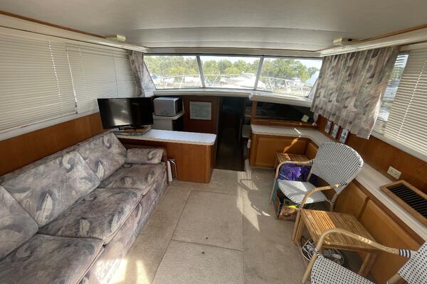 NO NAME 37ft Silverton Yacht For Sale