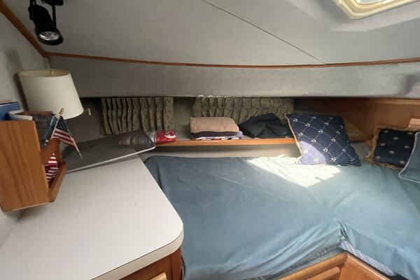 NO NAME 37ft Silverton Yacht For Sale