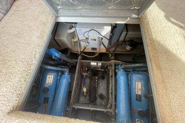 NO NAME 37ft Silverton Yacht For Sale