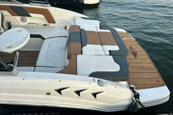 Photo of the 2023 Chaparral 23 SSi