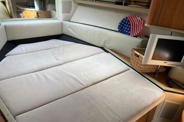 ANOTHER HOTSHOT 31ft Sea Ray Yacht For Sale