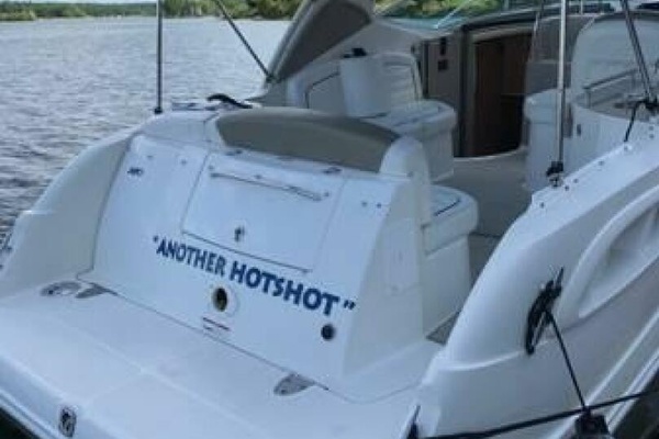 ANOTHER HOTSHOT 31ft Sea Ray Yacht For Sale