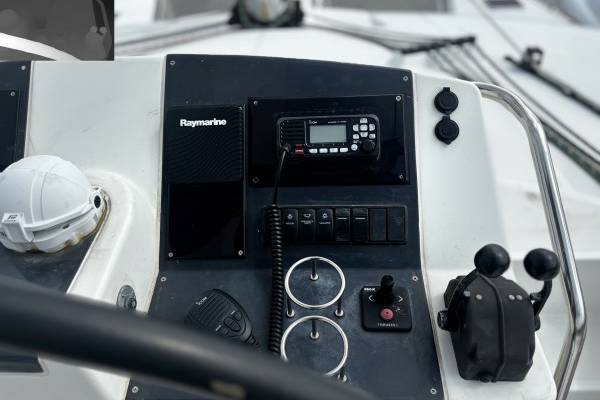 Lagoon Lagoon 560 Yacht For Sale