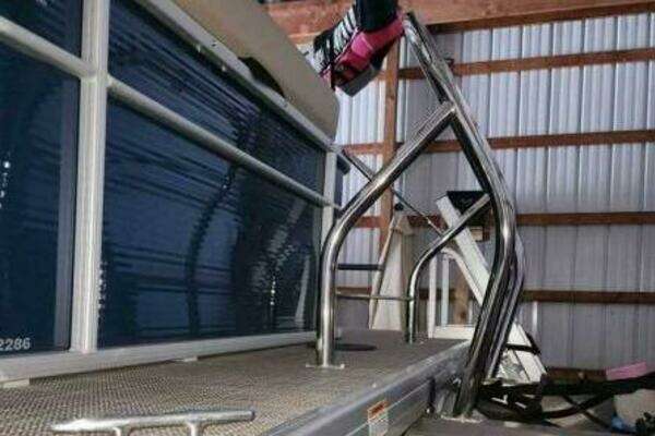 Photo of the 2021 Sweetwater 2286 C