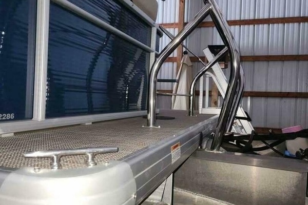 23ft Sweetwater Yacht For Sale