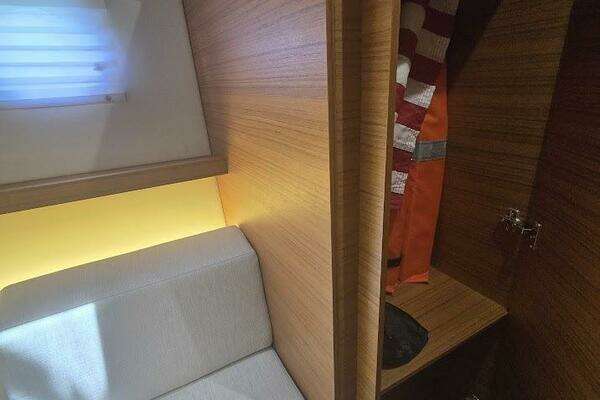 Latitude Adjustment 39ft Greenline Yacht For Sale