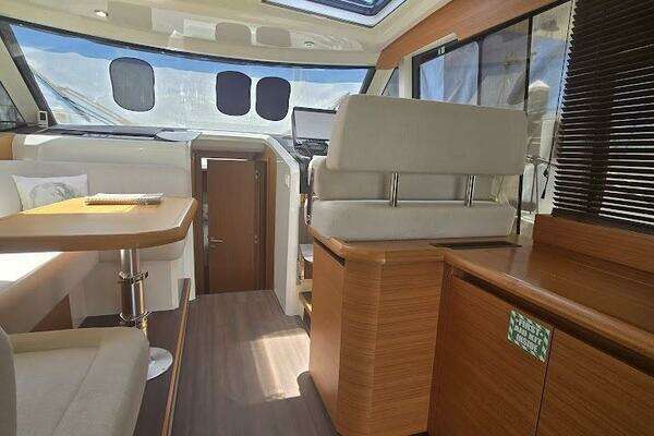 Latitude Adjustment 39ft Greenline Yacht For Sale