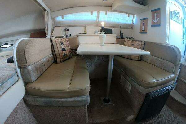 Hawley s Haven 28ft Bayliner Yacht For Sale