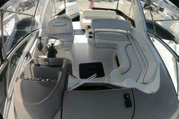 Hawley s Haven 28ft Bayliner Yacht For Sale