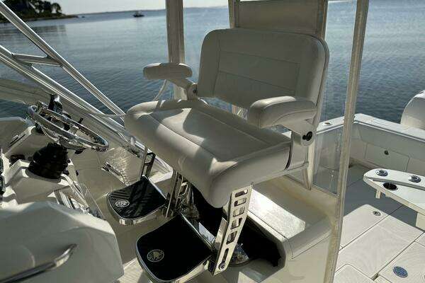 SeaVee 43 SE Yacht For Sale