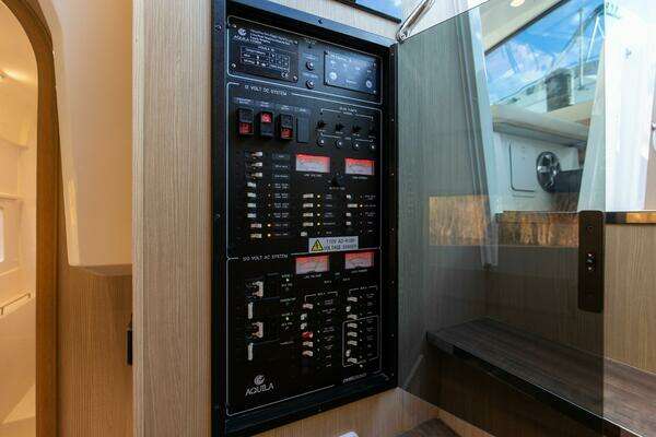 Aquila 36 Power Cat Yacht For Sale