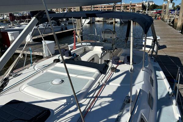 36ft Hunter Yacht For Sale