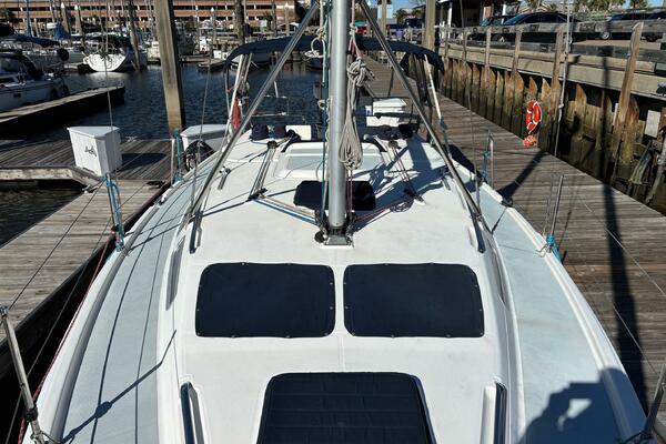 36ft Hunter Yacht For Sale