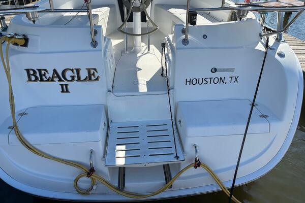 36ft Hunter Yacht For Sale