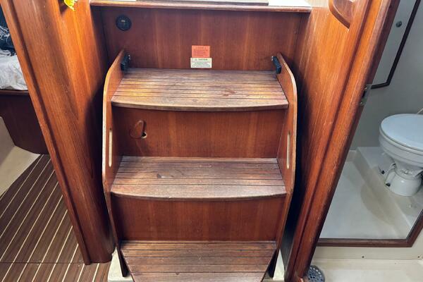 36ft Hunter Yacht For Sale