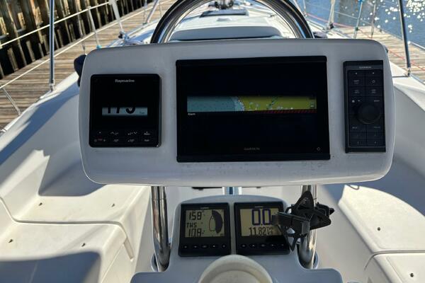 36ft Hunter Yacht For Sale