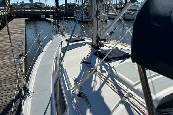 36ft Hunter Yacht For Sale