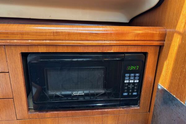 36ft Hunter Yacht For Sale