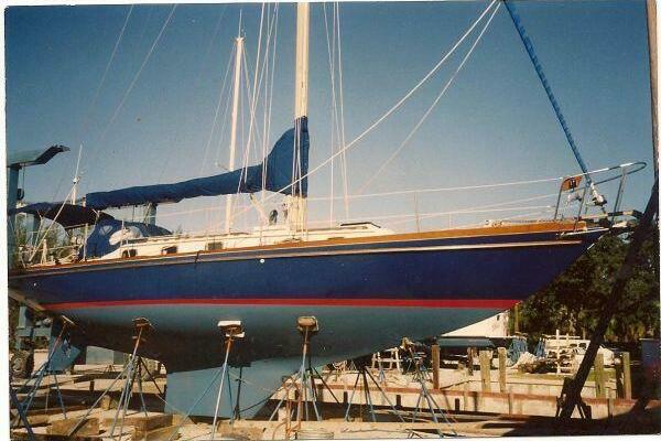 Dauphine 42ft Allied Yacht For Sale