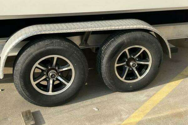 Photo of the 2006 Chaparral 256 SSi