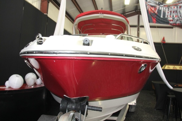 26ft Chaparral Yacht For Sale