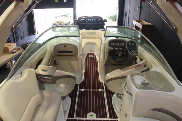 26ft Chaparral Yacht For Sale