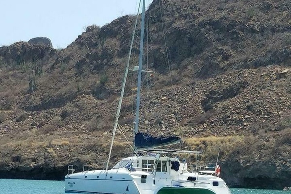 Ali Kat 35ft Wildcat Yacht For Sale