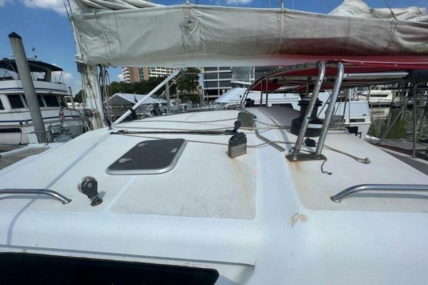 Chasing The Dream 47ft Voyage Yachts Yacht For Sale