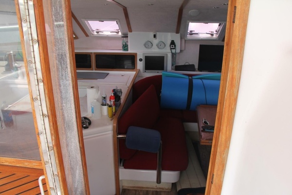 Chasing The Dream 47ft Voyage Yachts Yacht For Sale