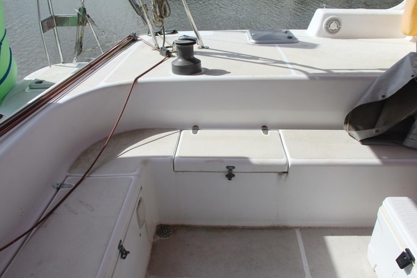 Chasing The Dream 47ft Voyage Yachts Yacht For Sale