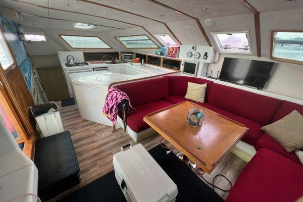 Chasing The Dream 47ft Voyage Yachts Yacht For Sale