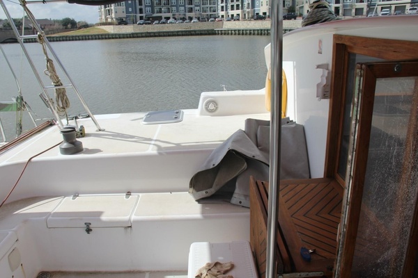 Chasing The Dream 47ft Voyage Yachts Yacht For Sale